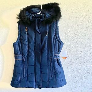SPORTO Water Resistant Hooded Vest